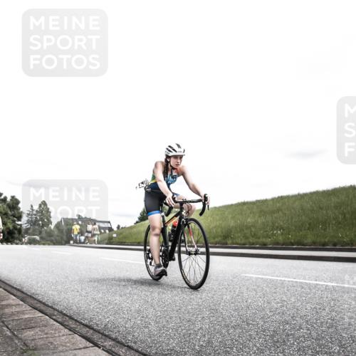 21.06.2026 - 29. Vierlanden-Triathlon H.Heesch http://msf.ph/oto/9909182 21.06.2026 14:55:58 Radfahren  meine-sportfotos.de