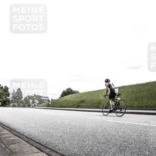 21.06.2026 - 29. Vierlanden-Triathlon H.Heesch http://msf.ph/oto/9909194 21.06.2026 14:56:04 Radfahren  meine-sportfotos.de