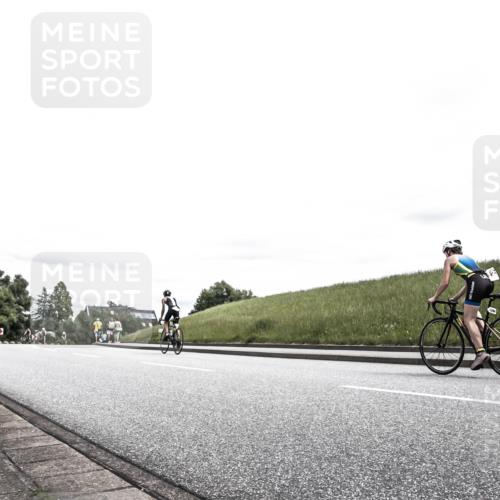 21.06.2026 - 29. Vierlanden-Triathlon H.Heesch http://msf.ph/oto/9909200 21.06.2026 14:56:06 Radfahren  meine-sportfotos.de
