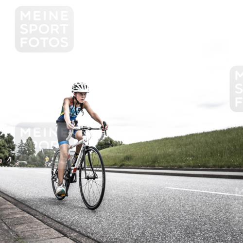 21.06.2026 - 29. Vierlanden-Triathlon H.Heesch http://msf.ph/oto/9909213 21.06.2026 14:56:16 Radfahren 1304, 1328 meine-sportfotos.de