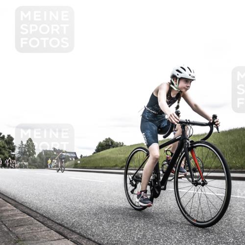 21.06.2026 - 29. Vierlanden-Triathlon H.Heesch http://msf.ph/oto/9909226 21.06.2026 14:56:22 Radfahren 1312, 1328 meine-sportfotos.de