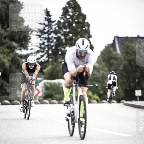 21.06.2026 - 29. Vierlanden-Triathlon H.Heesch http://msf.ph/oto/9909227 21.06.2026 11:53:35 Radfahren 133, 289, 720, 761, 779, 783, 813, 821, 844 meine-sportfotos.de
