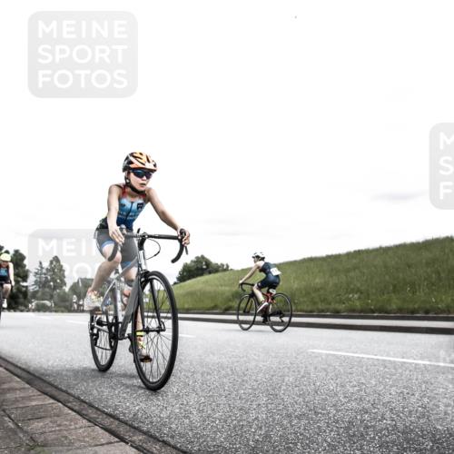 21.06.2026 - 29. Vierlanden-Triathlon H.Heesch http://msf.ph/oto/9909269 21.06.2026 14:56:30 Radfahren 1296, 1299, 1300, 1330, 1333 meine-sportfotos.de
