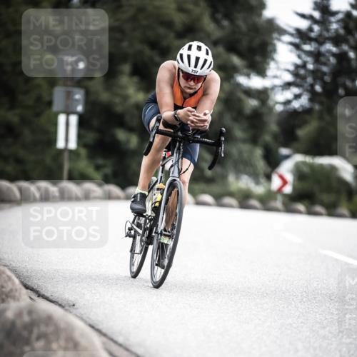 21.06.2026 - 29. Vierlanden-Triathlon H.Heesch http://msf.ph/oto/9909292 21.06.2026 11:53:44 Radfahren 737, 761, 844 meine-sportfotos.de