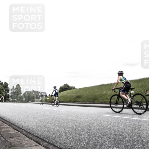 21.06.2026 - 29. Vierlanden-Triathlon H.Heesch http://msf.ph/oto/9909294 21.06.2026 14:56:37 Radfahren 1324 meine-sportfotos.de