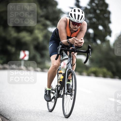 21.06.2026 - 29. Vierlanden-Triathlon H.Heesch http://msf.ph/oto/9909313 21.06.2026 11:53:44 Radfahren 737, 761, 844 meine-sportfotos.de