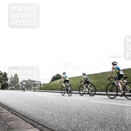 21.06.2026 - 29. Vierlanden-Triathlon H.Heesch http://msf.ph/oto/9909318 21.06.2026 14:56:40 Radfahren 1313, 1324, 1325 meine-sportfotos.de