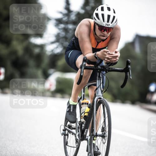 21.06.2026 - 29. Vierlanden-Triathlon H.Heesch http://msf.ph/oto/9909325 21.06.2026 11:53:44 Radfahren 737, 761, 844 meine-sportfotos.de