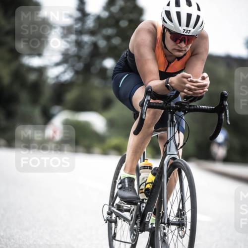 21.06.2026 - 29. Vierlanden-Triathlon H.Heesch http://msf.ph/oto/9909332 21.06.2026 11:53:44 Radfahren 737, 761, 844 meine-sportfotos.de