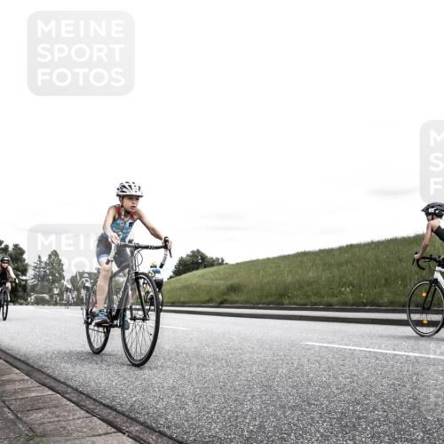 21.06.2026 - 29. Vierlanden-Triathlon H.Heesch http://msf.ph/oto/9909334 21.06.2026 14:56:42 Radfahren 1313, 1325 meine-sportfotos.de