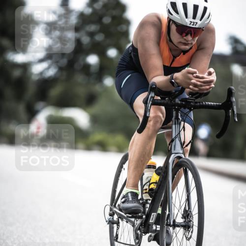21.06.2026 - 29. Vierlanden-Triathlon H.Heesch http://msf.ph/oto/9909335 21.06.2026 11:53:44 Radfahren 737, 761, 844 meine-sportfotos.de