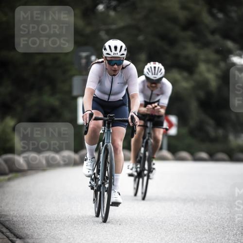 21.06.2026 - 29. Vierlanden-Triathlon H.Heesch http://msf.ph/oto/9909336 21.06.2026 09:28:21 Radfahren 4, 151, 154, 277 meine-sportfotos.de
