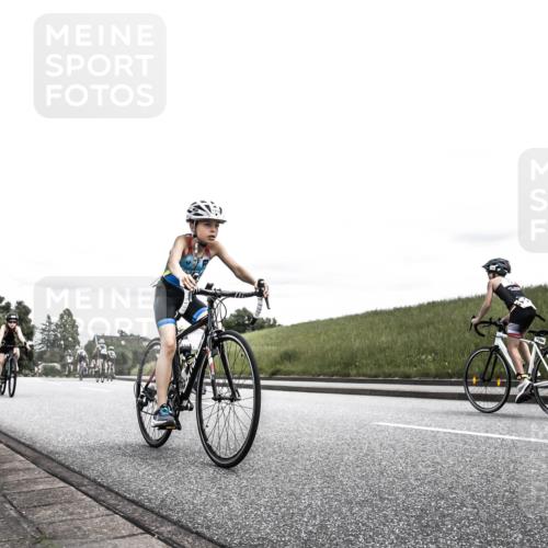 21.06.2026 - 29. Vierlanden-Triathlon H.Heesch http://msf.ph/oto/9909338 21.06.2026 14:56:43 Radfahren 1313, 1325 meine-sportfotos.de