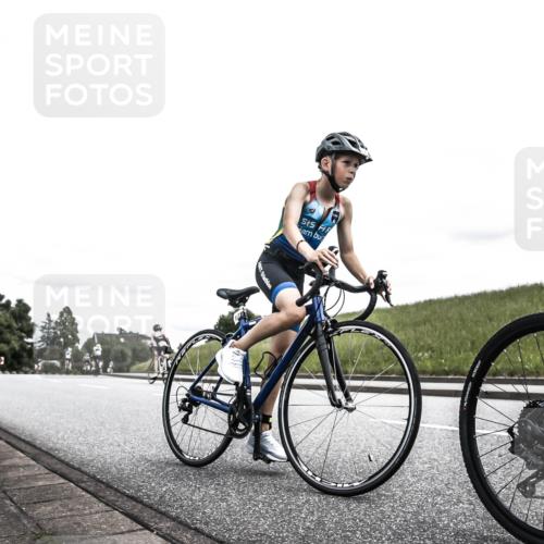 21.06.2026 - 29. Vierlanden-Triathlon H.Heesch http://msf.ph/oto/9909351 21.06.2026 14:56:45 Radfahren 1313, 1325 meine-sportfotos.de