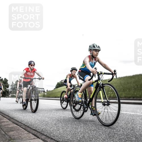 21.06.2026 - 29. Vierlanden-Triathlon H.Heesch http://msf.ph/oto/9909401 21.06.2026 14:57:06 Radfahren 1302, 1322, 1334 meine-sportfotos.de