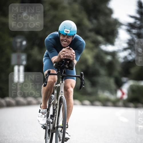 21.06.2026 - 29. Vierlanden-Triathlon H.Heesch http://msf.ph/oto/9909414 21.06.2026 11:54:15 Radfahren 91, 266, 798, 807, 892 meine-sportfotos.de