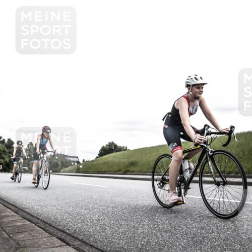 21.06.2026 - 29. Vierlanden-Triathlon H.Heesch http://msf.ph/oto/9909420 21.06.2026 14:57:07 Radfahren 1302, 1322, 1334 meine-sportfotos.de