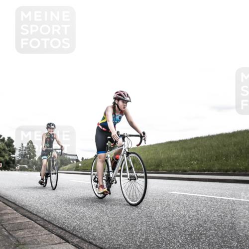21.06.2026 - 29. Vierlanden-Triathlon H.Heesch http://msf.ph/oto/9909427 21.06.2026 14:57:08 Radfahren 1302, 1322, 1334 meine-sportfotos.de