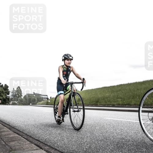 21.06.2026 - 29. Vierlanden-Triathlon H.Heesch http://msf.ph/oto/9909437 21.06.2026 14:57:09 Radfahren 1322 meine-sportfotos.de