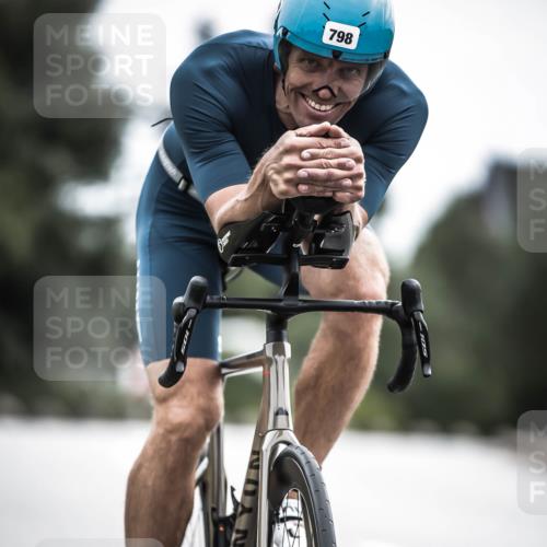 21.06.2026 - 29. Vierlanden-Triathlon H.Heesch http://msf.ph/oto/9909448 21.06.2026 11:54:15 Radfahren 91, 266, 798, 807, 892 meine-sportfotos.de