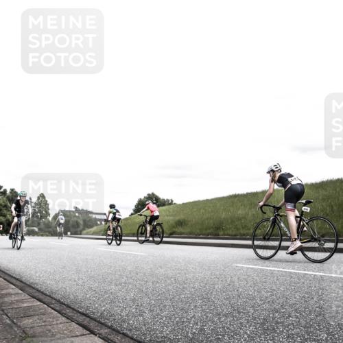 21.06.2026 - 29. Vierlanden-Triathlon H.Heesch http://msf.ph/oto/9909453 21.06.2026 14:57:17 Radfahren  meine-sportfotos.de