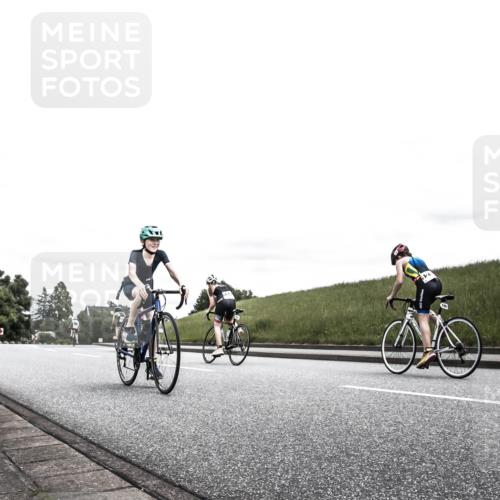 21.06.2026 - 29. Vierlanden-Triathlon H.Heesch http://msf.ph/oto/9909459 21.06.2026 14:57:18 Radfahren  meine-sportfotos.de