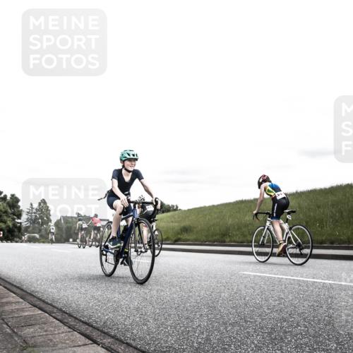 21.06.2026 - 29. Vierlanden-Triathlon H.Heesch http://msf.ph/oto/9909462 21.06.2026 14:57:18 Radfahren  meine-sportfotos.de