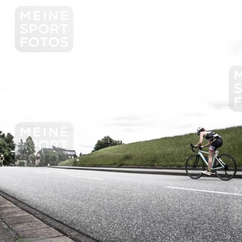 21.06.2026 - 29. Vierlanden-Triathlon H.Heesch http://msf.ph/oto/9909482 21.06.2026 14:57:50 Radfahren 1305 meine-sportfotos.de