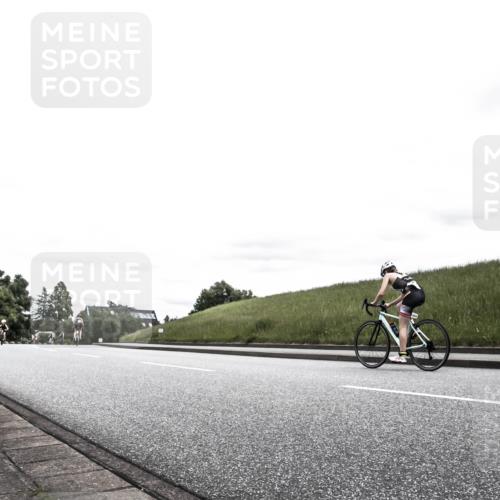 21.06.2026 - 29. Vierlanden-Triathlon H.Heesch http://msf.ph/oto/9909484 21.06.2026 14:57:50 Radfahren 1305 meine-sportfotos.de