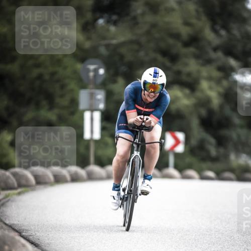 21.06.2026 - 29. Vierlanden-Triathlon H.Heesch http://msf.ph/oto/9909493 21.06.2026 11:54:35 Radfahren 247, 667, 672 meine-sportfotos.de