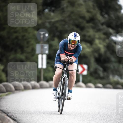 21.06.2026 - 29. Vierlanden-Triathlon H.Heesch http://msf.ph/oto/9909495 21.06.2026 11:54:35 Radfahren 247, 667, 672 meine-sportfotos.de
