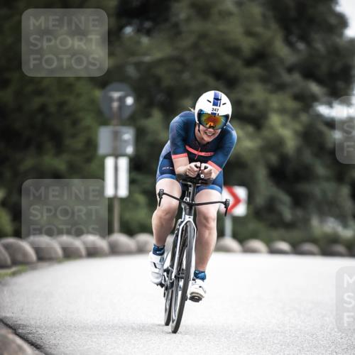21.06.2026 - 29. Vierlanden-Triathlon H.Heesch http://msf.ph/oto/9909497 21.06.2026 11:54:35 Radfahren 247, 667, 672 meine-sportfotos.de