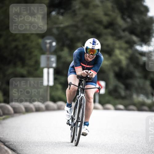21.06.2026 - 29. Vierlanden-Triathlon H.Heesch http://msf.ph/oto/9909498 21.06.2026 11:54:35 Radfahren 247, 667, 672 meine-sportfotos.de
