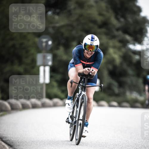 21.06.2026 - 29. Vierlanden-Triathlon H.Heesch http://msf.ph/oto/9909502 21.06.2026 11:54:35 Radfahren 247, 667, 672 meine-sportfotos.de