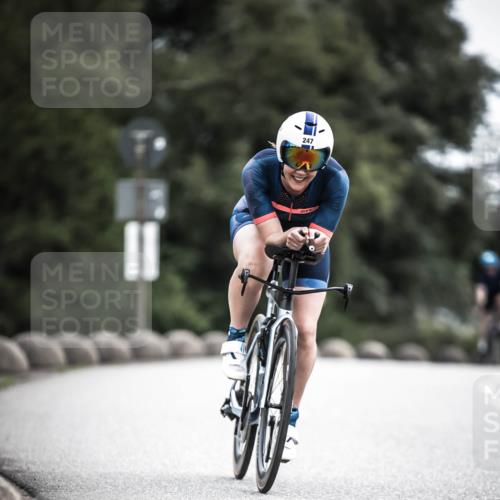 21.06.2026 - 29. Vierlanden-Triathlon H.Heesch http://msf.ph/oto/9909503 21.06.2026 11:54:35 Radfahren 247, 667, 672 meine-sportfotos.de