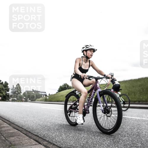 21.06.2026 - 29. Vierlanden-Triathlon H.Heesch http://msf.ph/oto/9909534 21.06.2026 14:58:17 Radfahren 1303 meine-sportfotos.de