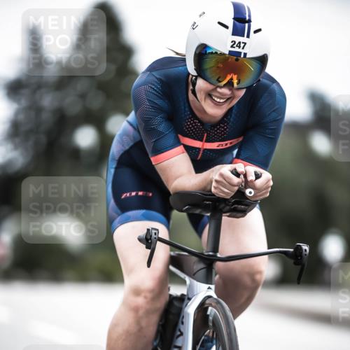 21.06.2026 - 29. Vierlanden-Triathlon H.Heesch http://msf.ph/oto/9909540 21.06.2026 11:54:36 Radfahren 247, 667, 672 meine-sportfotos.de