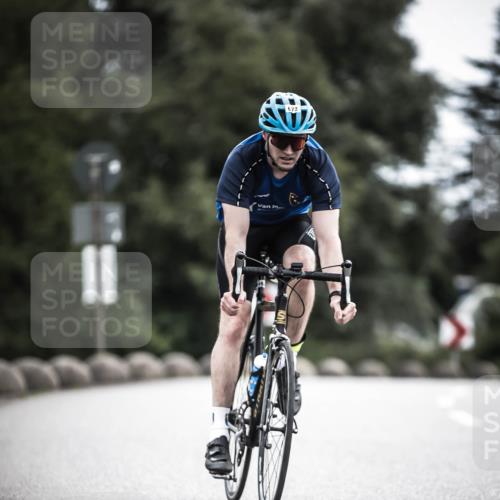 21.06.2026 - 29. Vierlanden-Triathlon H.Heesch http://msf.ph/oto/9909543 21.06.2026 11:54:40 Radfahren 247, 667, 672, 766, 773 meine-sportfotos.de