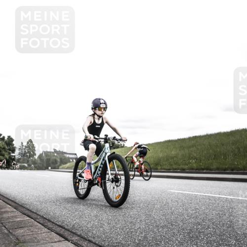 21.06.2026 - 29. Vierlanden-Triathlon H.Heesch http://msf.ph/oto/9909550 21.06.2026 14:58:37 Radfahren 1317 meine-sportfotos.de