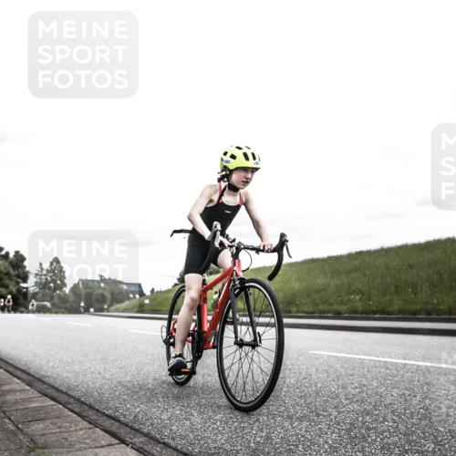21.06.2026 - 29. Vierlanden-Triathlon H.Heesch http://msf.ph/oto/9909575 21.06.2026 14:59:07 Radfahren 1323 meine-sportfotos.de