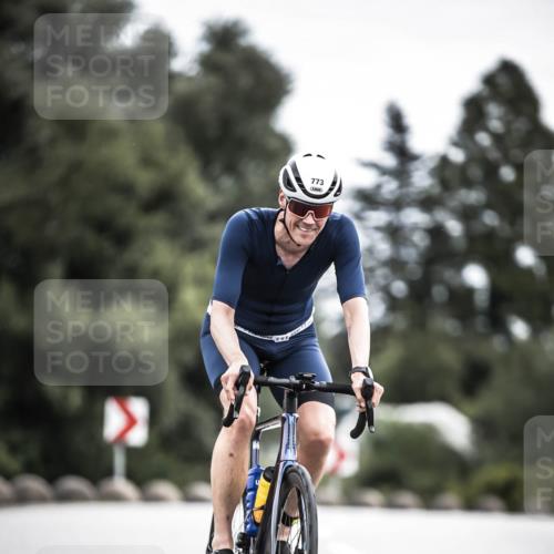 21.06.2026 - 29. Vierlanden-Triathlon H.Heesch http://msf.ph/oto/9909584 21.06.2026 11:54:47 Radfahren 766, 773, 901 meine-sportfotos.de