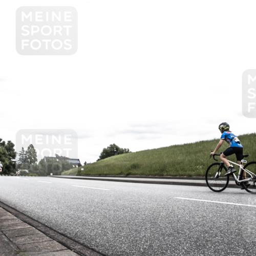 21.06.2026 - 29. Vierlanden-Triathlon H.Heesch http://msf.ph/oto/9909601 21.06.2026 14:59:36 Radfahren 1315 meine-sportfotos.de