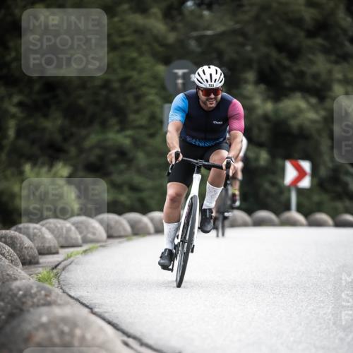 21.06.2026 - 29. Vierlanden-Triathlon H.Heesch http://msf.ph/oto/9909610 21.06.2026 11:55:17 Radfahren 225, 723, 767, 781, 803 meine-sportfotos.de