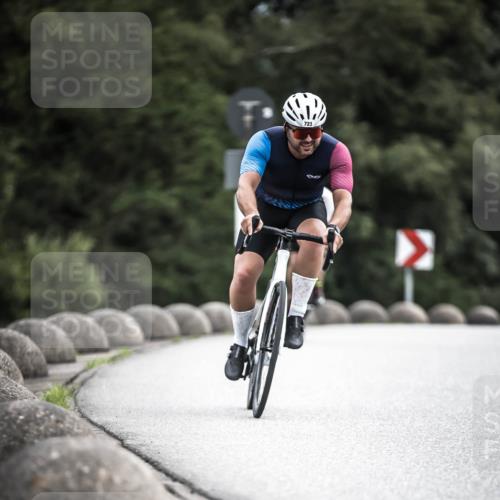 21.06.2026 - 29. Vierlanden-Triathlon H.Heesch http://msf.ph/oto/9909614 21.06.2026 11:55:17 Radfahren 225, 723, 767, 781, 803 meine-sportfotos.de