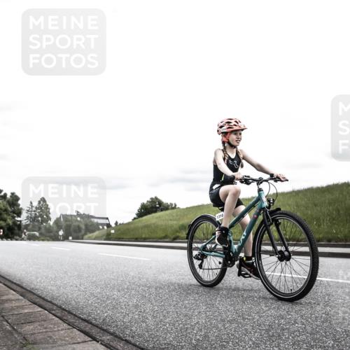 21.06.2026 - 29. Vierlanden-Triathlon H.Heesch http://msf.ph/oto/9909615 21.06.2026 14:59:58 Radfahren 1298, 1308, 1310 meine-sportfotos.de