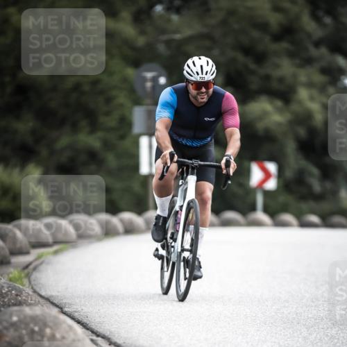 21.06.2026 - 29. Vierlanden-Triathlon H.Heesch http://msf.ph/oto/9909620 21.06.2026 11:55:17 Radfahren 225, 723, 767, 781, 803 meine-sportfotos.de