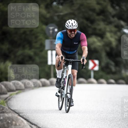 21.06.2026 - 29. Vierlanden-Triathlon H.Heesch http://msf.ph/oto/9909622 21.06.2026 11:55:17 Radfahren 225, 723, 767, 781, 803 meine-sportfotos.de