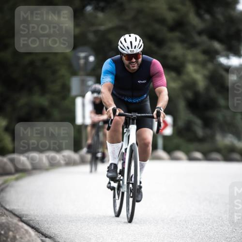 21.06.2026 - 29. Vierlanden-Triathlon H.Heesch http://msf.ph/oto/9909628 21.06.2026 11:55:17 Radfahren 225, 723, 767, 781, 803 meine-sportfotos.de