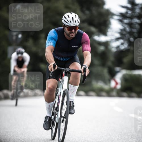 21.06.2026 - 29. Vierlanden-Triathlon H.Heesch http://msf.ph/oto/9909634 21.06.2026 11:55:17 Radfahren 225, 723, 767, 781, 803 meine-sportfotos.de