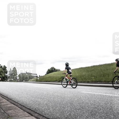 21.06.2026 - 29. Vierlanden-Triathlon H.Heesch http://msf.ph/oto/9909642 21.06.2026 15:00:06 Radfahren 1316 meine-sportfotos.de